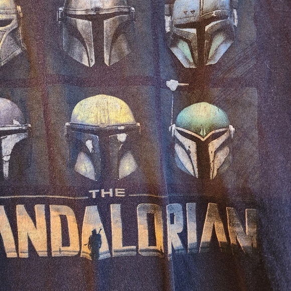 Star Wars Mandalorian short sleeve black shirt Size Youth L - Picture 3 of 8